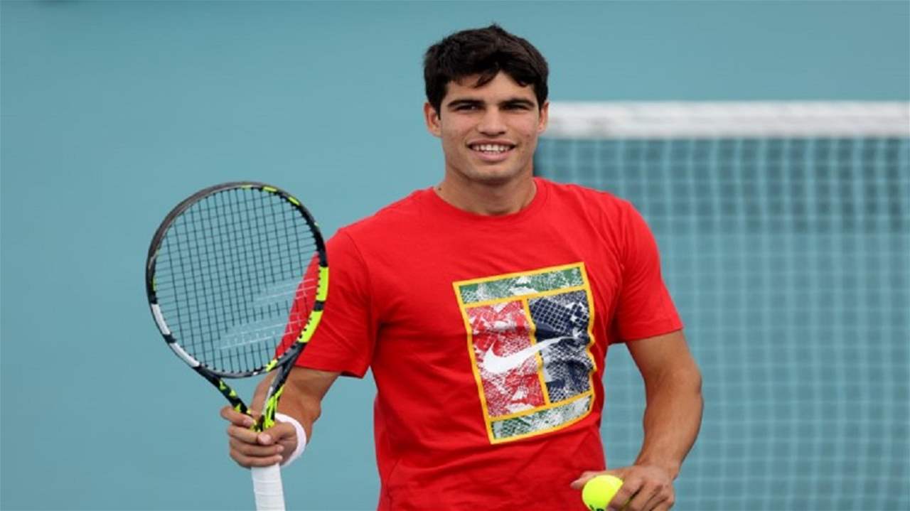 ألكاراز يواصل كتابة التاريخ في ويمبلدون 