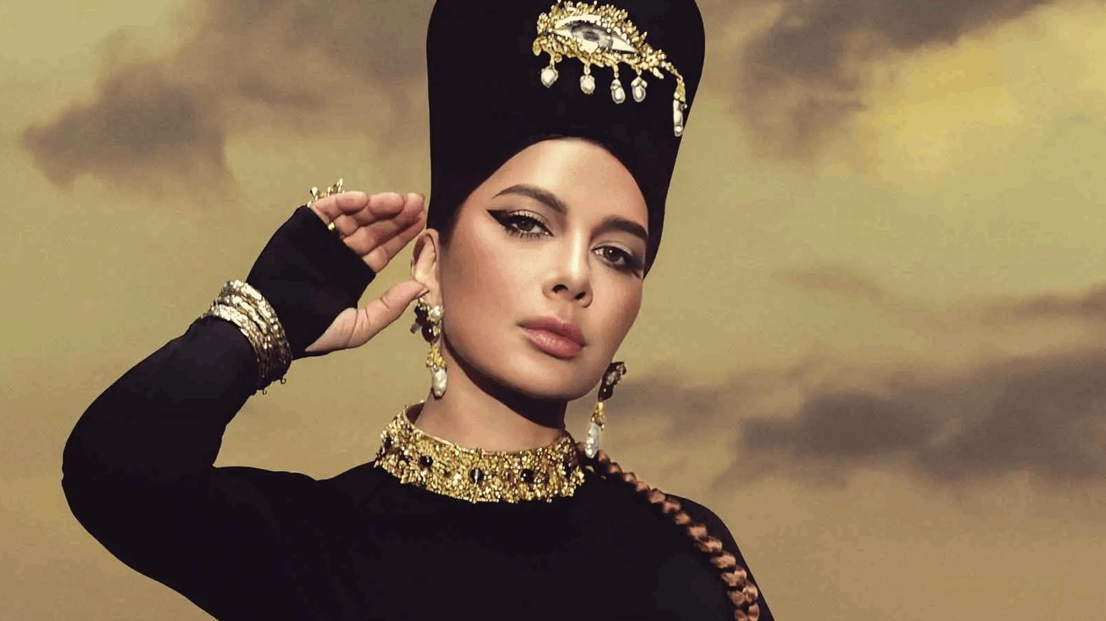 بعد نجاح البومها الجديد &quot;ضريبة البعد&quot;.. لا تفوتوا فرصة حضور حفل اصالة في لبنان