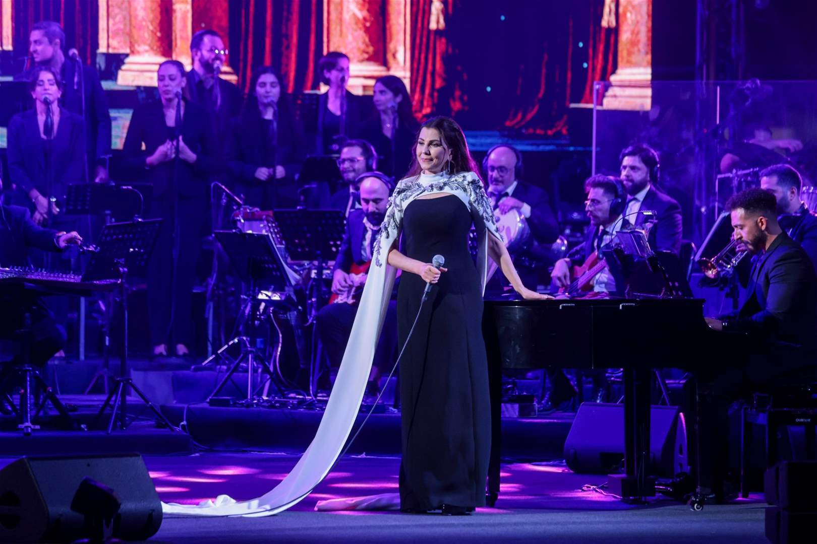 ماجدة الرومي تفتتح مهرجان اعياد بيروت بحفل استثنائي ورسالة للجنوب وفلسطين