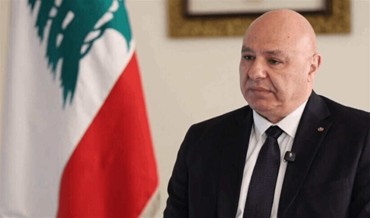 الرئيس عون يزور &quot;الخط الأخضر&quot;! (صورة) 