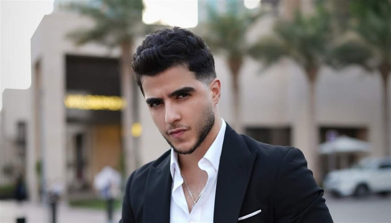 انس الشايب ينجو لحظة الغارات الاسرائيلية على سوريا ..كان في ساحة الامويين قبل دقائق