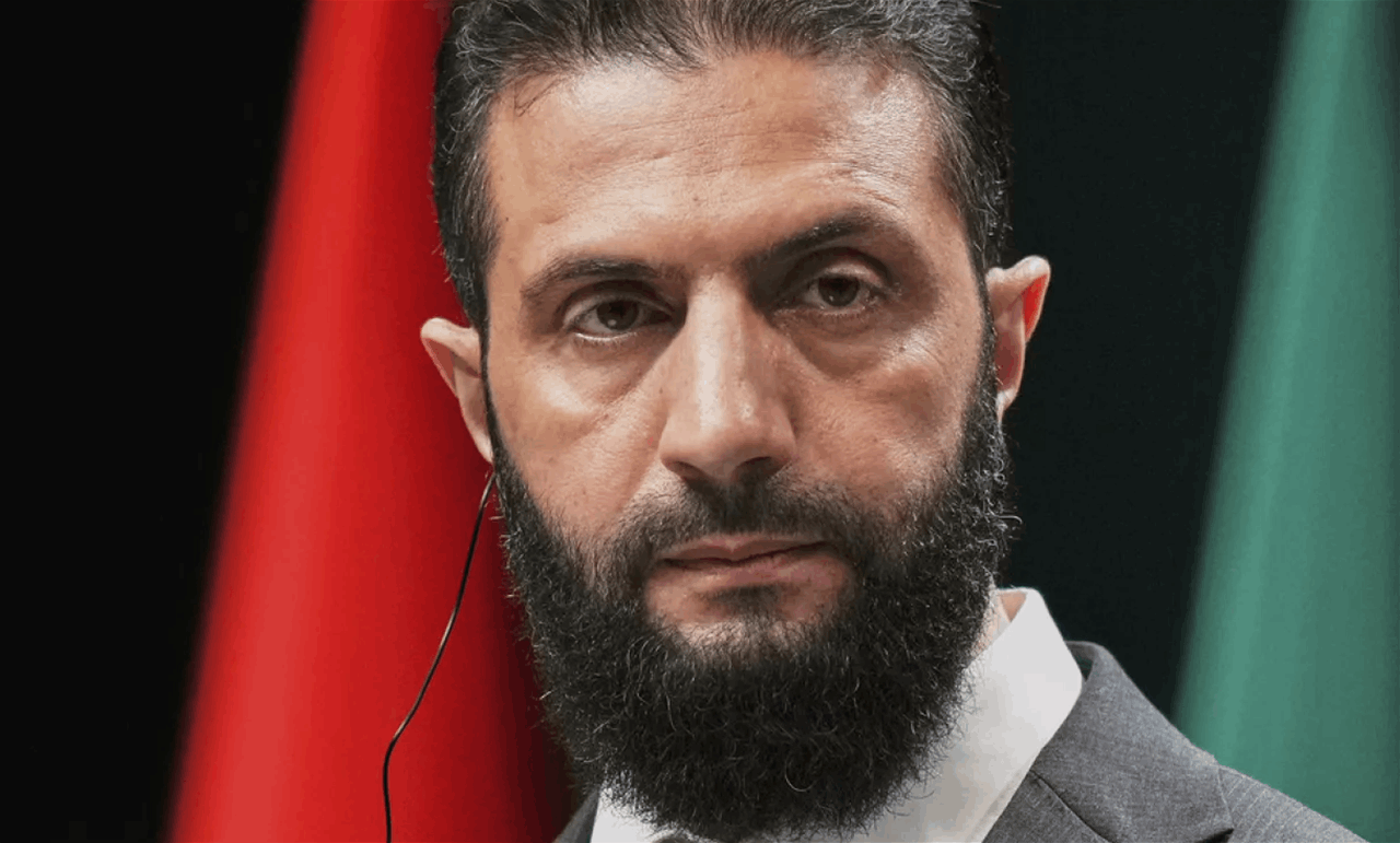 متوجهاً لإسرائيل.. الشرع: لا نخشى الحرب ونحن أبناء هذه الأرض (فيديو) 