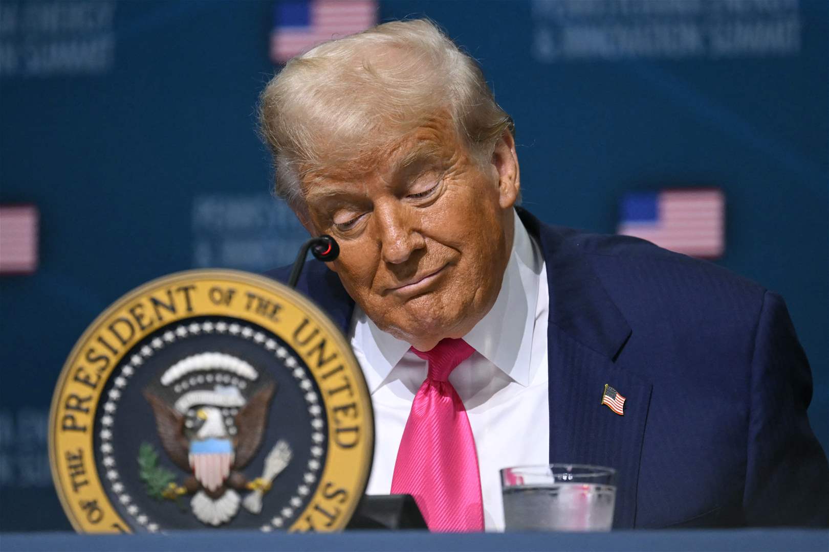 الإعلان عن إصابة ترامب بمرض مفاجئ! 