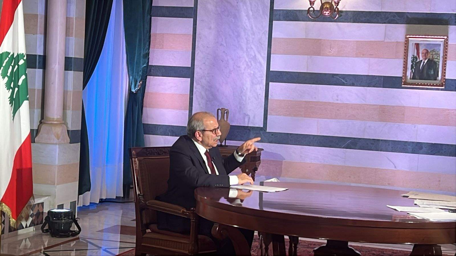 بالفيديو - نواف سلام: حتى &quot;الكشاف&quot; لا يحق له حمل السلاح 