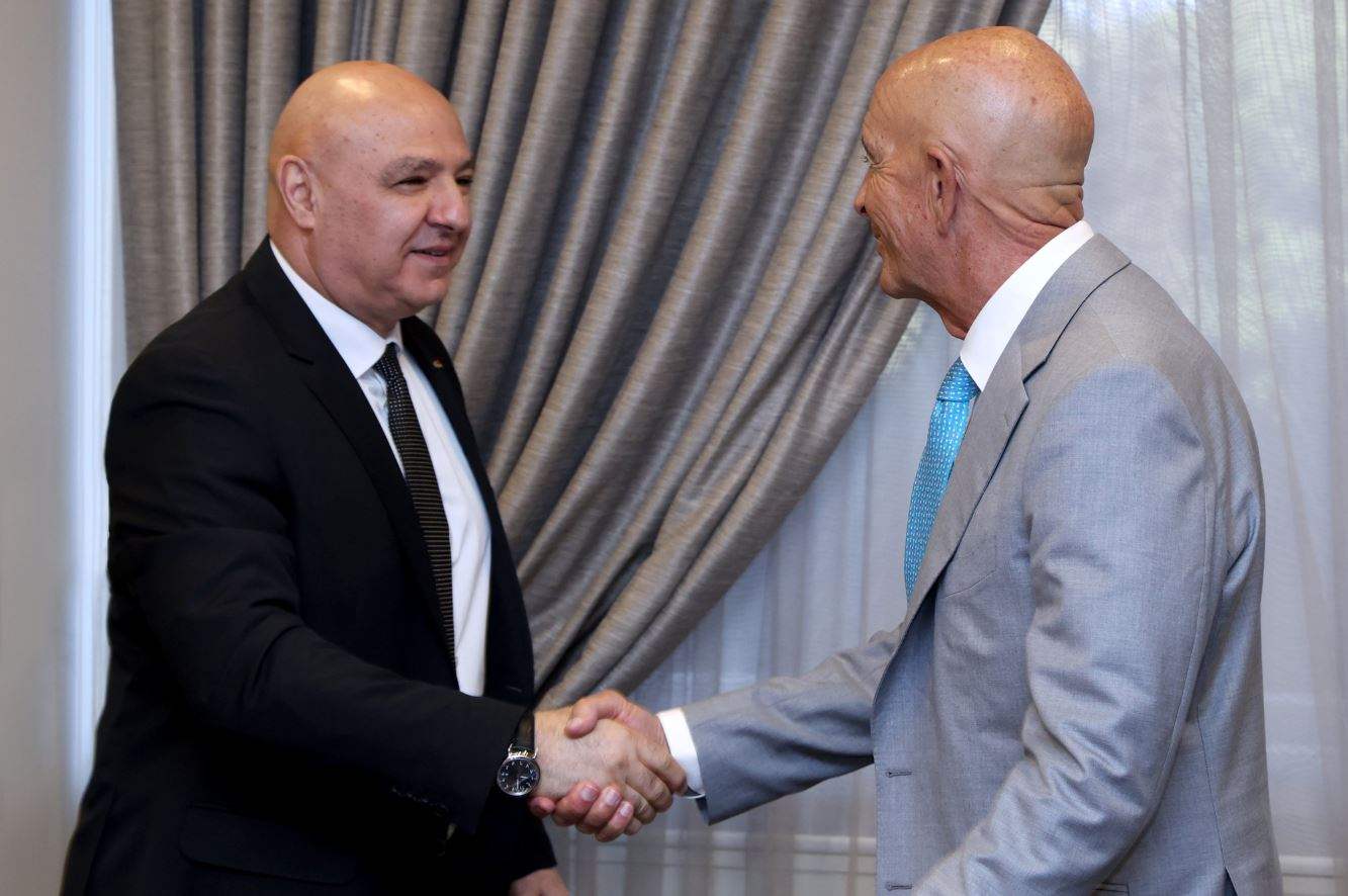 الرئيس عون يسلّم برّاك &quot;مذكرة شاملة&quot;