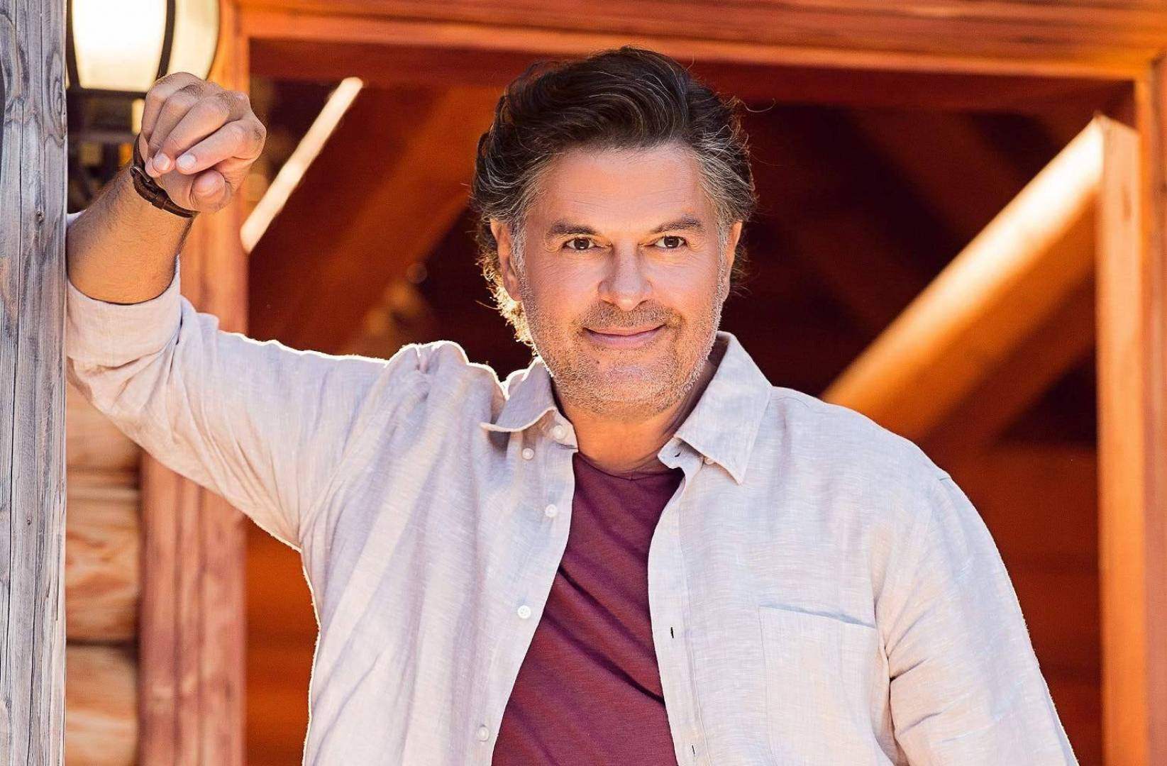 &quot;ممنوع حد يبوس جوزي وهو بيغني&quot;.. زوجة فنان مصري تثير الجدل بتعليقها على قضية راغب علامة