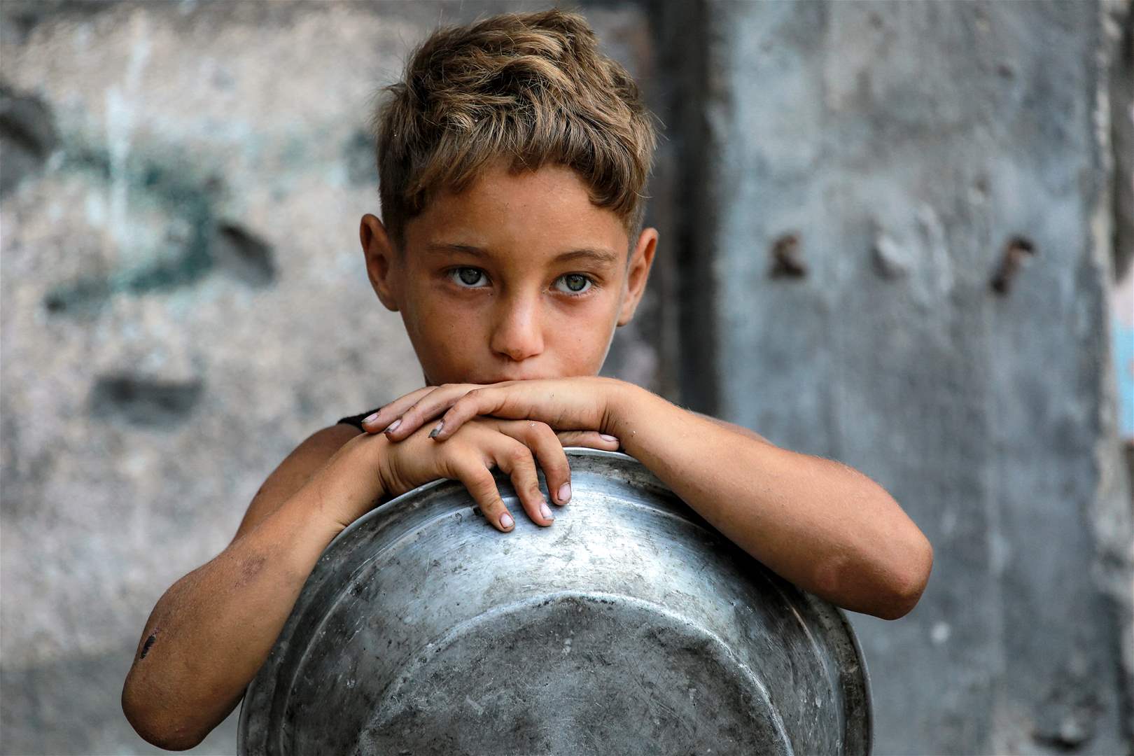 بالفيديو: من داخل منزل في غزة.. نداء مؤثر عبر "الجديد"! 