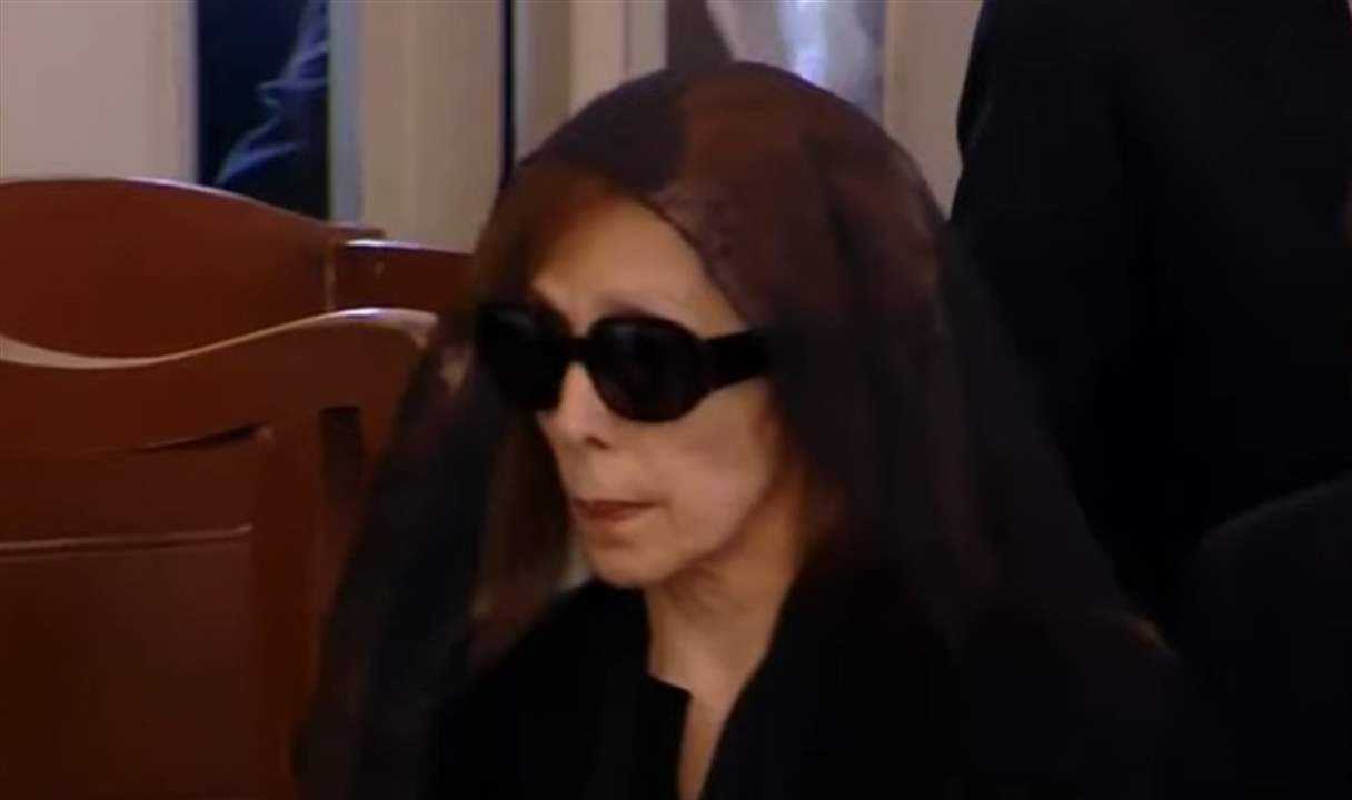 السيدة فيروز في وداع ابنها زياد الرحباني 