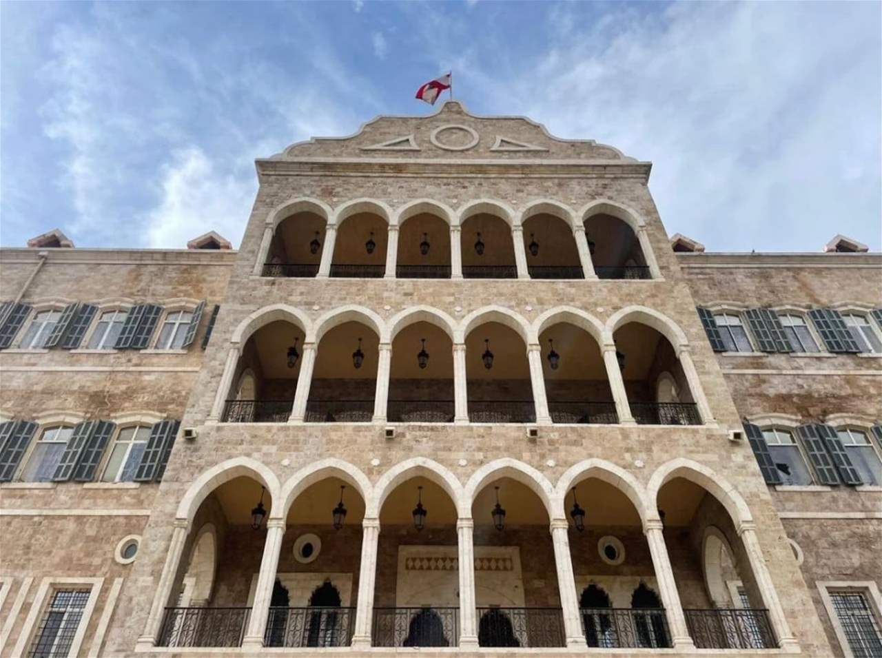 هل سيشارك وزراء "الثنائي" في جلسة الخميس؟ 