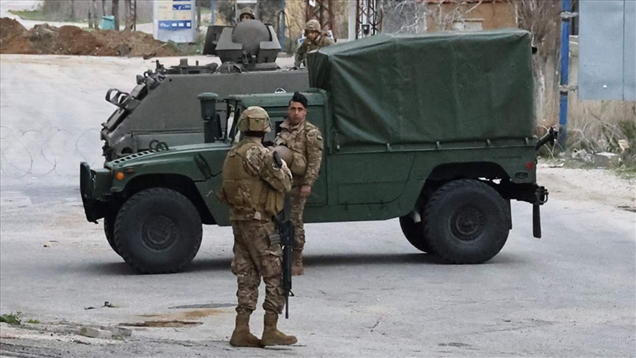 سلاح الجو اللبناني يشارك بمداهمة مطلوبين في بعلبك