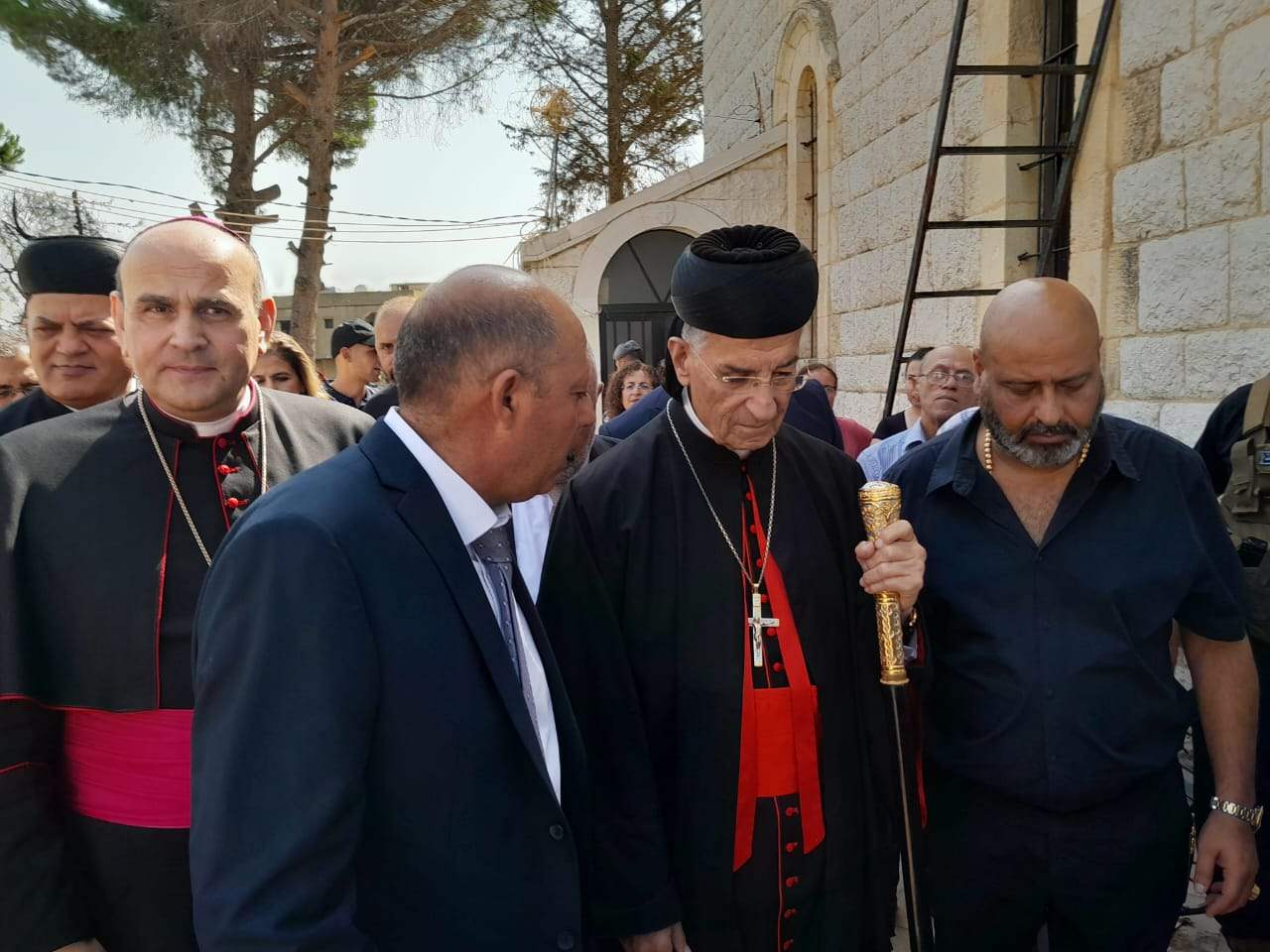 البطريرك الراعي بدأ جولة جنوبية عند الشريط الحدودي: الحرب ضد كل البشر ولا تجلب سوى الدمار