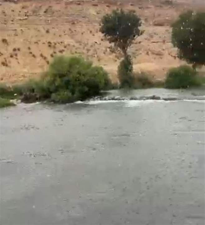 الأمطار تعاكس موجة الحر.. وتفاجئ اللبنانيين