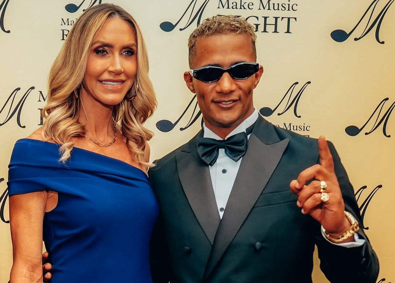 محمد رمضان يرد على الجدل المثار حول لقائه بـ لارا ترامب 