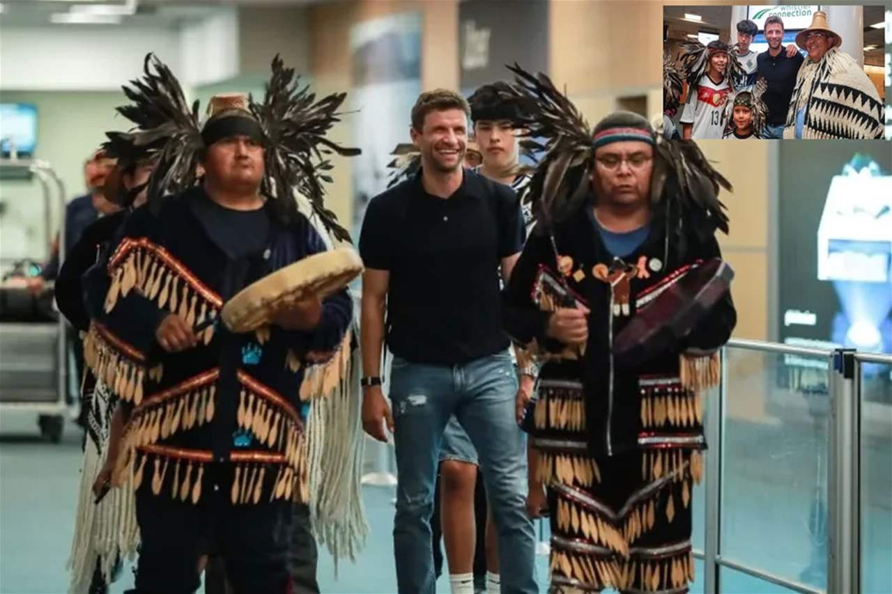 فيديو - توماس مولر يحظى باستقبال الفاتحين في كندا