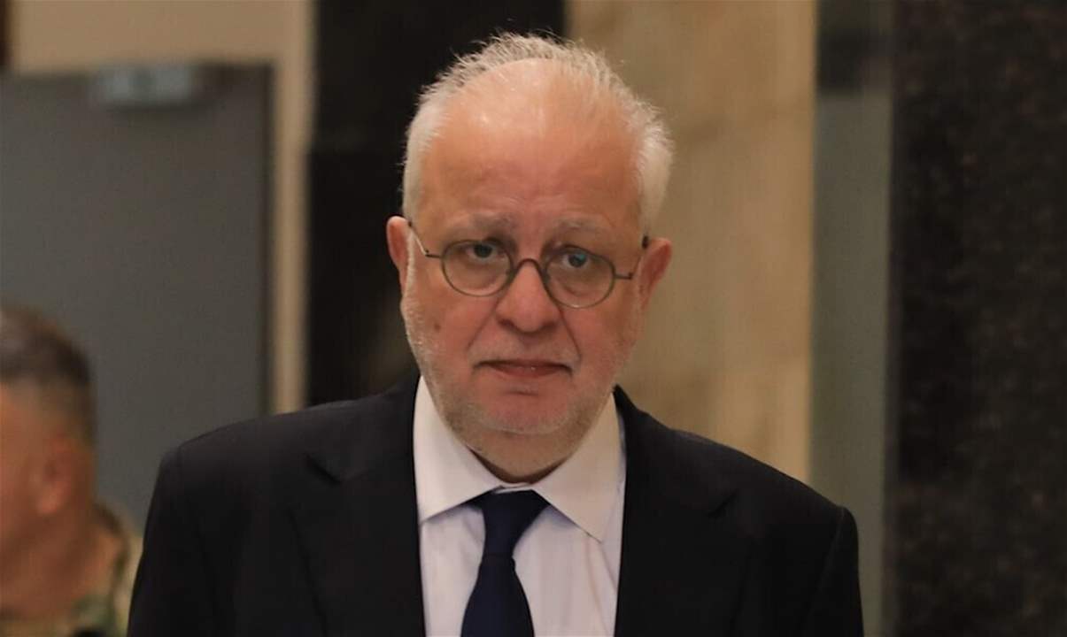 وزير العدل يرد على نعيم قاسم