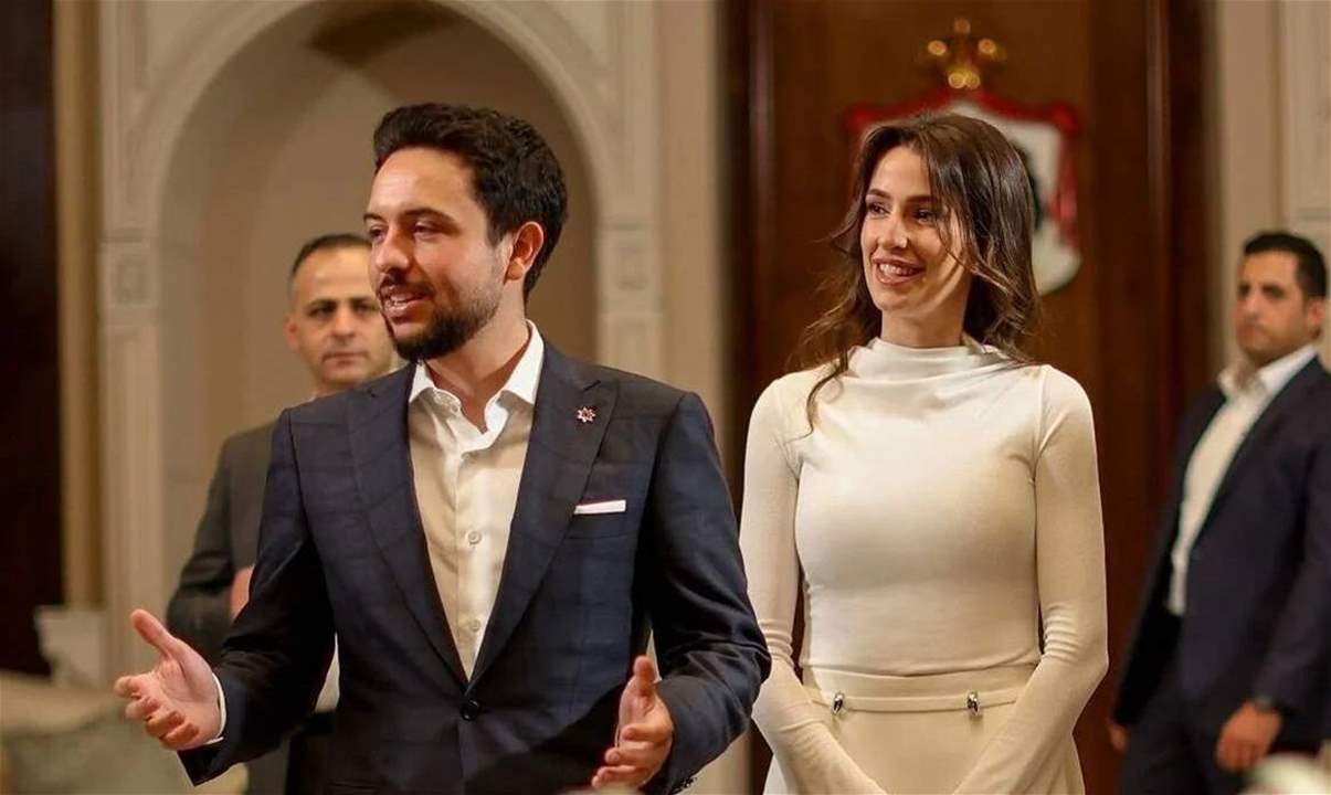  الأمير الحسين والأميرة رجوة يكرمان أوائل الثانوية العامة 