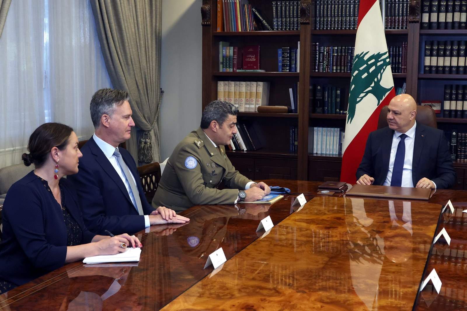 عون: متمسّكون بـ&quot;اليونيفيل&quot; حتى تنفيذ القرار 1701