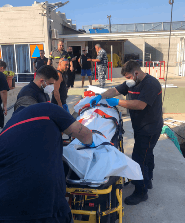  مأساة جديدة.. انتشال جثة طيار شراعي في جونية (صور) 