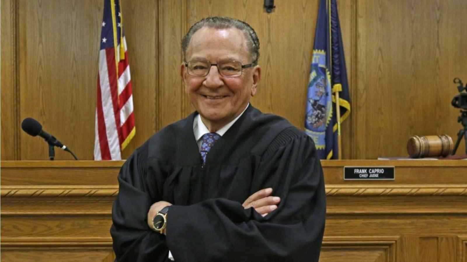 وفاة القاضي الرحيم فرانك كابريو ورسالته الاخيرة قبل ساعات من رحيله مؤثرة 