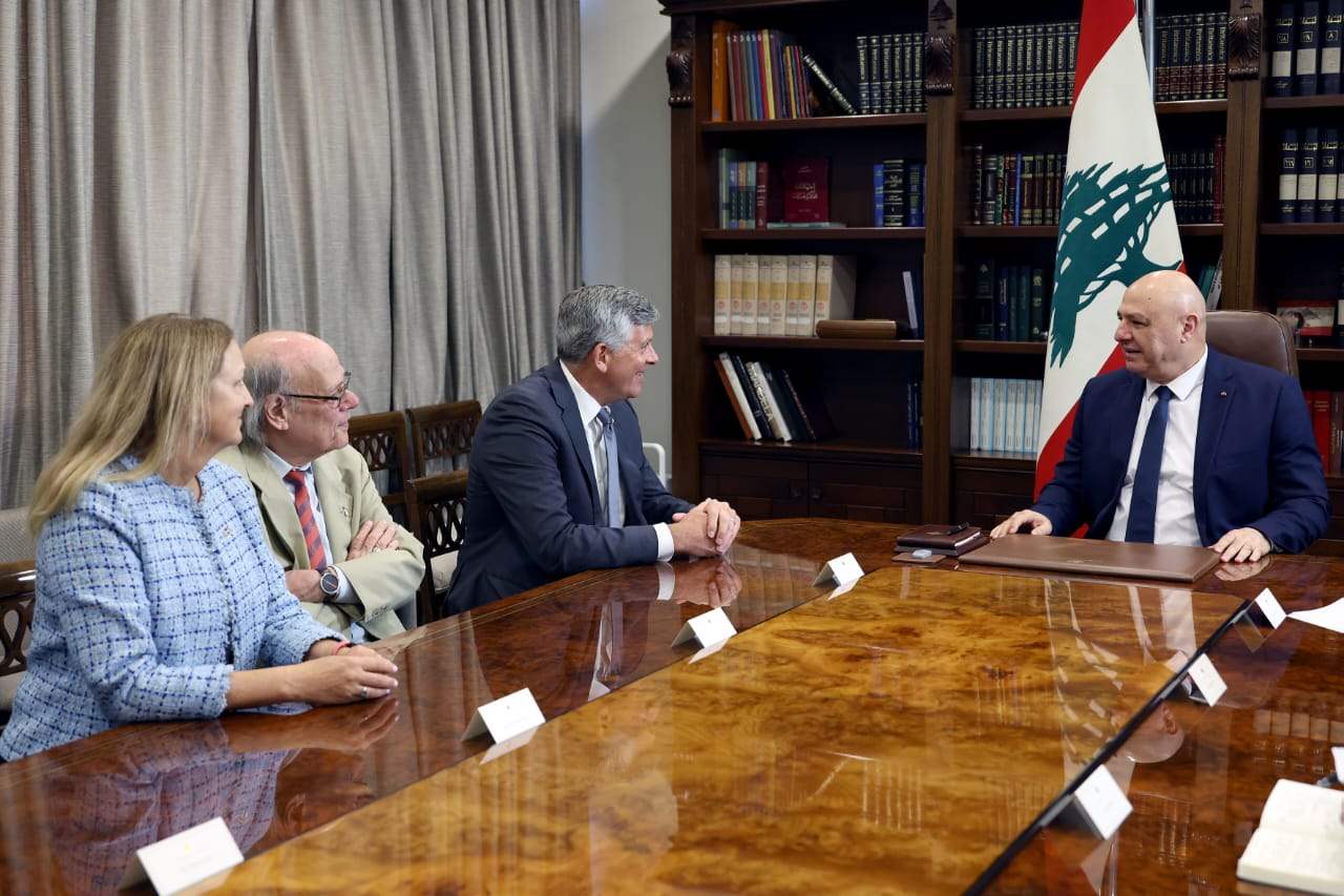 الرئيس عون: لم نبلغ بنية إسرائيل إقامة منطقة عازلة بالجنوب