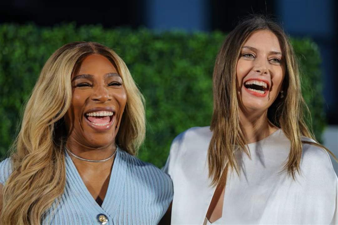 شارابوفا تدخل قاعة مشاهير التنس وسيرينا جعلتها تبكي