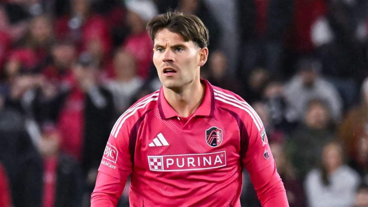 فيديو - مقصيّة رائعة تهز الشباك ولا تمنع هزيمة