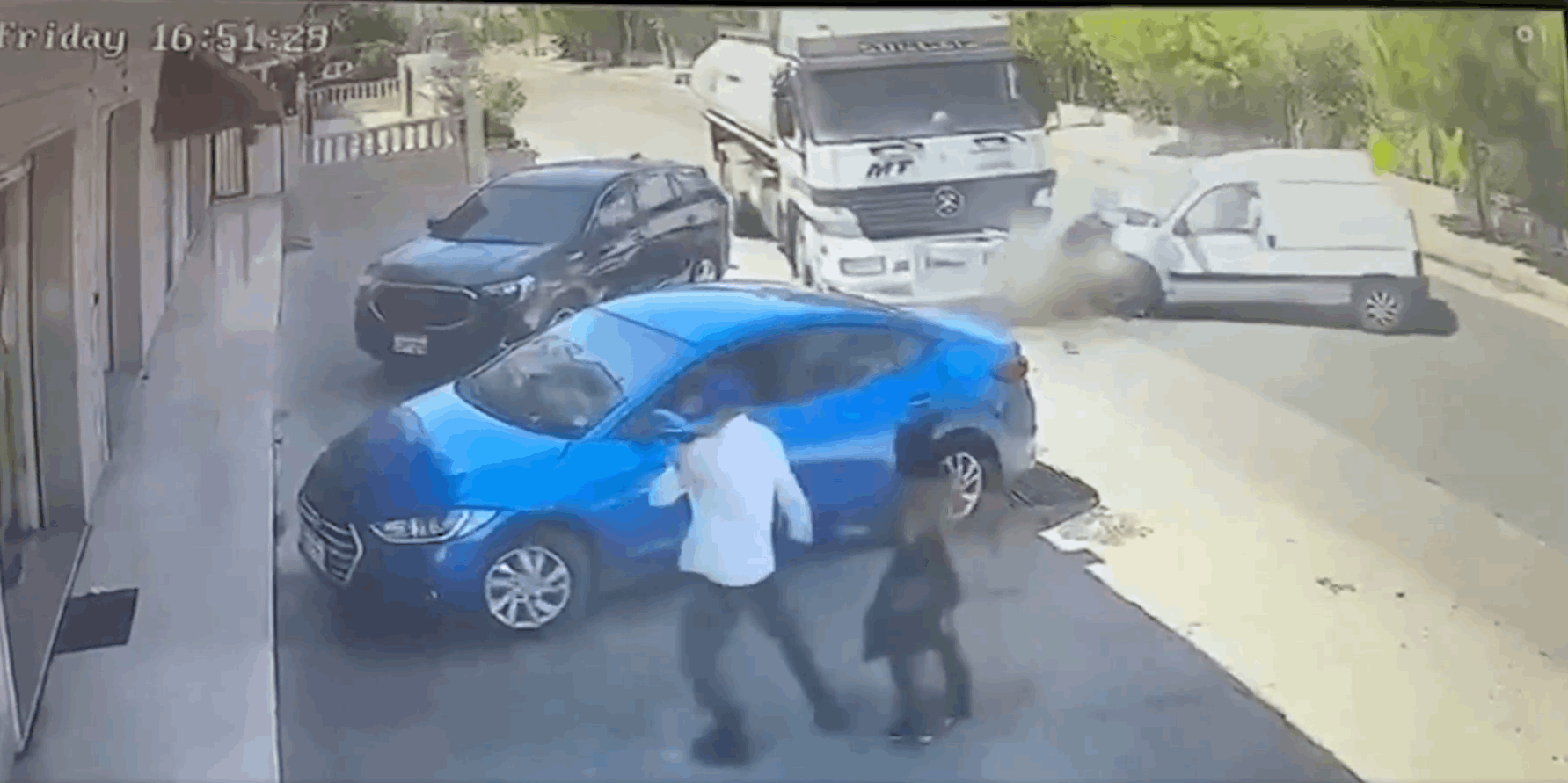 حادث سير مروّع في القرعون (فيديو) 