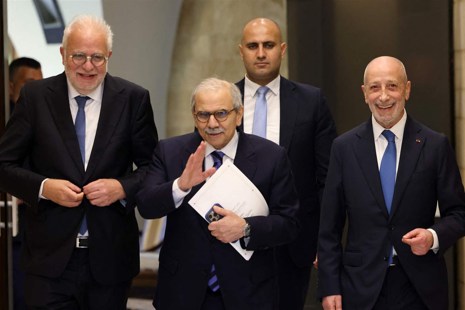 &quot;ترحيب&quot; بالخطة هل هو إقرار؟... مراسلة الجديد تسأل