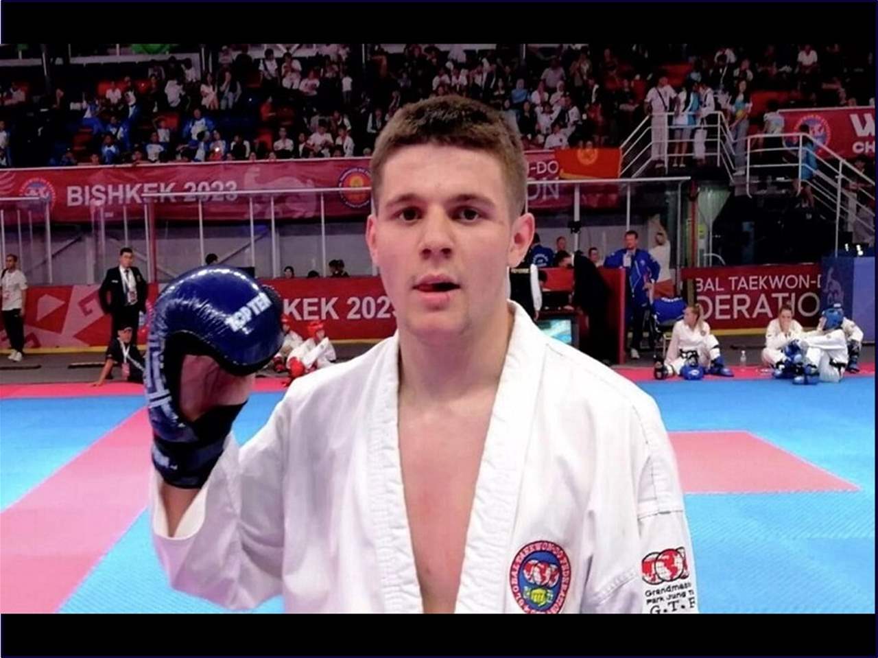 اعتقال بطل عالمي بتهم الاحتيال المالي والالكتروني والابتزاز