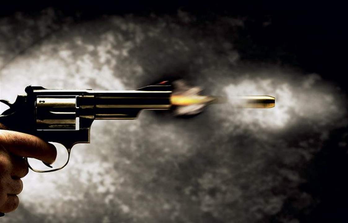 بسبب التنمر.. طالبة تطلق النار على زملائها 