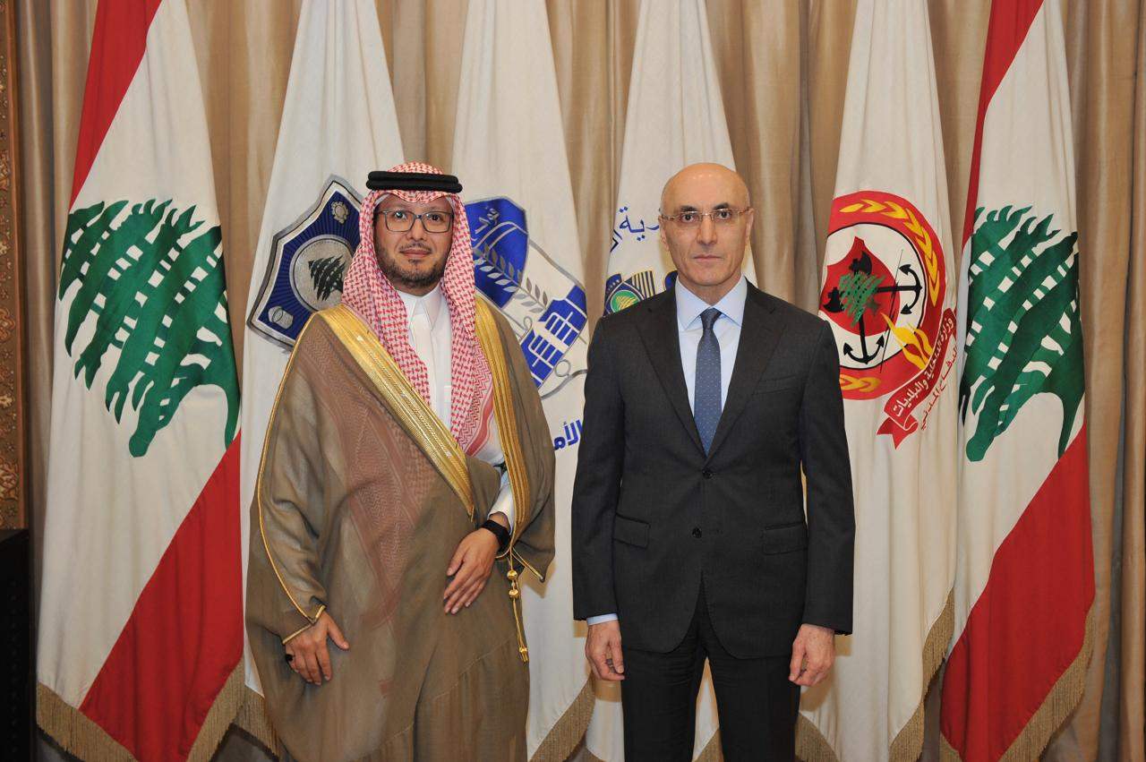 الحجار إستقبل السفير السعودي: مكافحة المخدرات أولوية للبنان وللمجتمع العربي