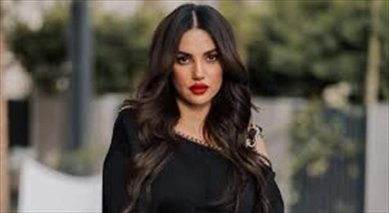 درة تحتضن طفولتها بصورة مولّدة بالذكاء الاصطناعي: &quot;كنت أتمنى أن تكون ابنتي&quot;