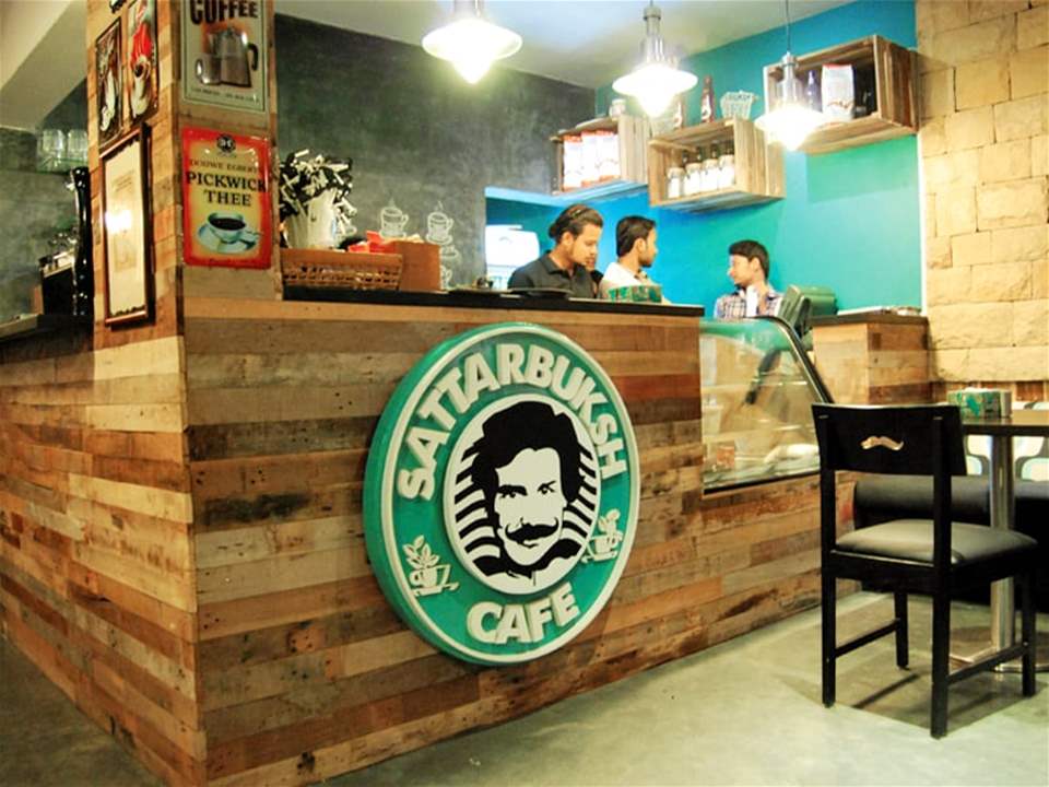 &quot;ستار بخش&quot; الباكستاني ينتصر على &quot;ستاربكس&quot; (صورة) 