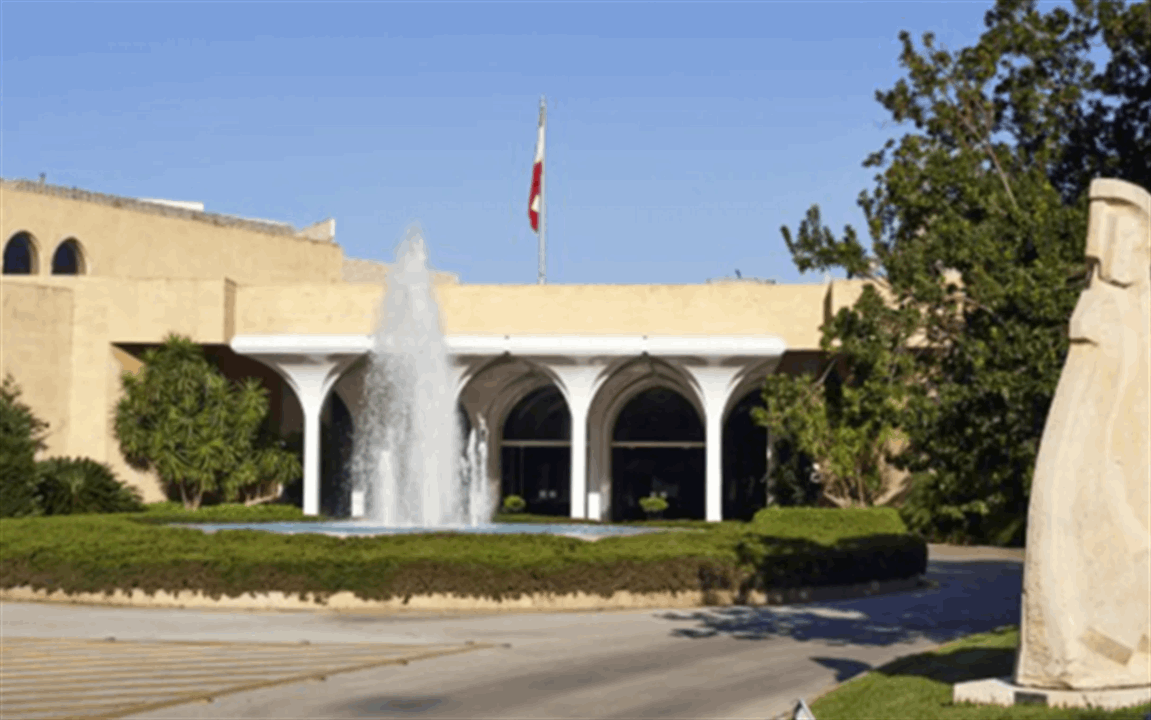 جونسون في زيارة وداعية.. وسلسلة لقاءات في بعبدا 