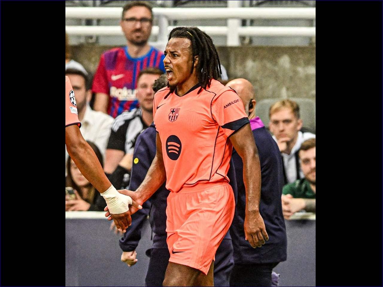 جول كوندي يُذهل الجميع في برشلونة