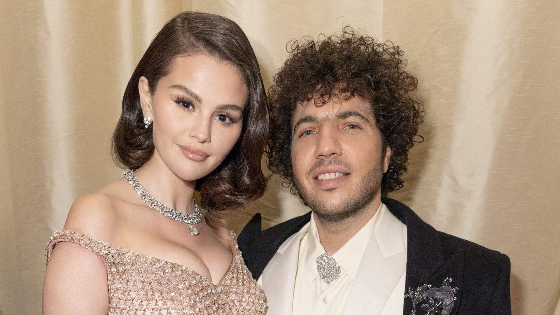 قبل أيام من الزفاف... سيلينا غوميز تتعرض لوعكة صحية 