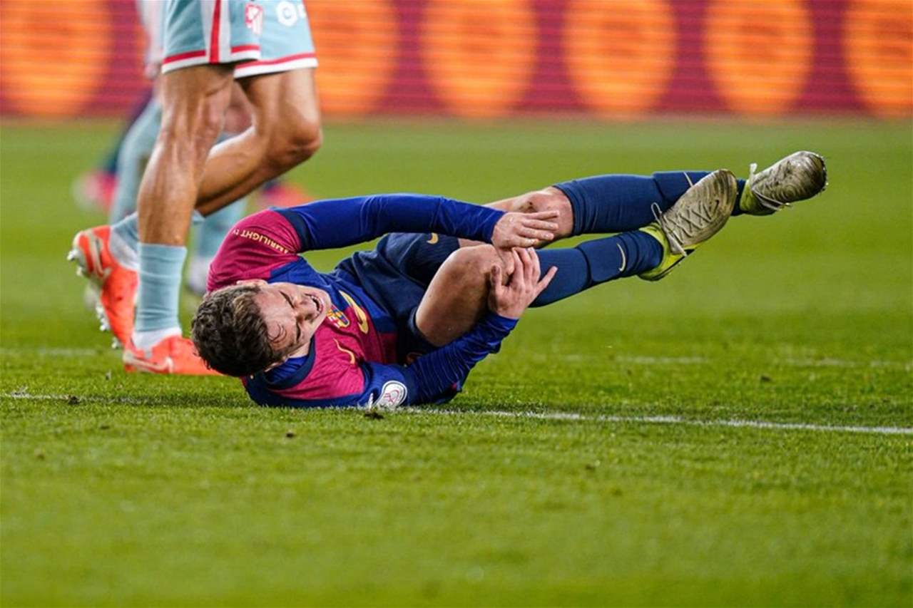 جافي مصدوم بعد الجراحة وعثمان ديمبيلي يشجعه