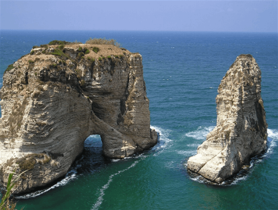 بالصورة - نصرالله بين &quot;الحريريين&quot; 