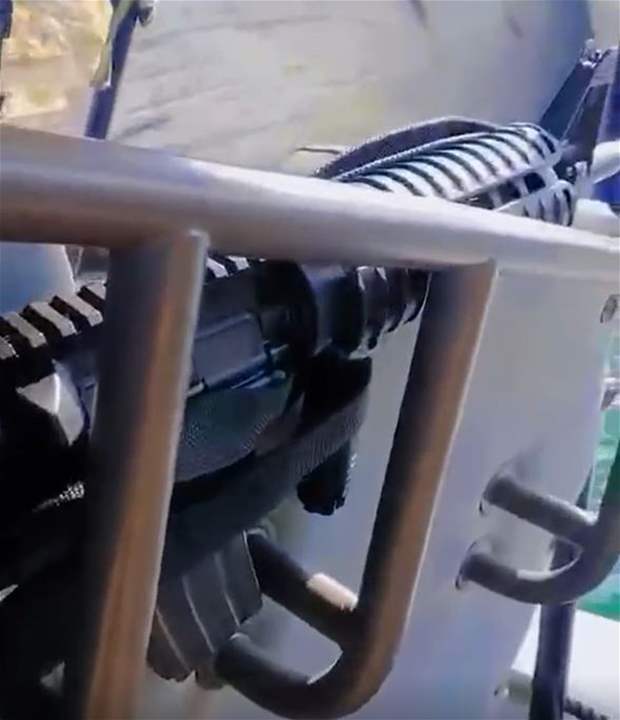 بالفيديو: السلاح مقابل الصخرة! 