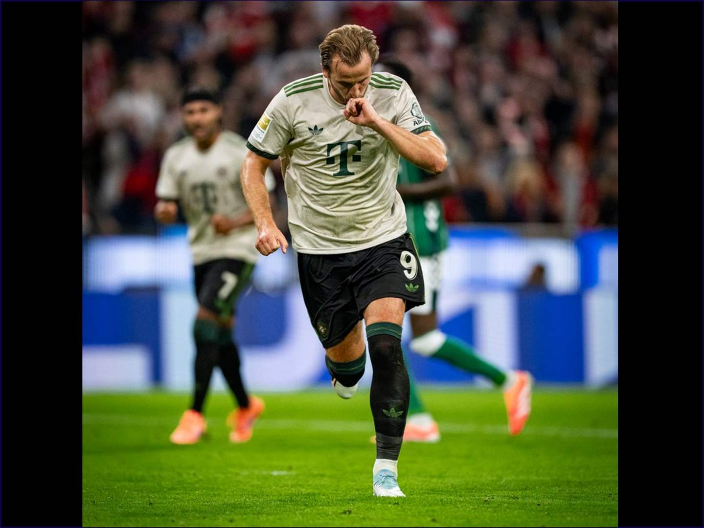 &quot;ألأمير هاري&quot; ماكينة أهداف وأرقام قياسية