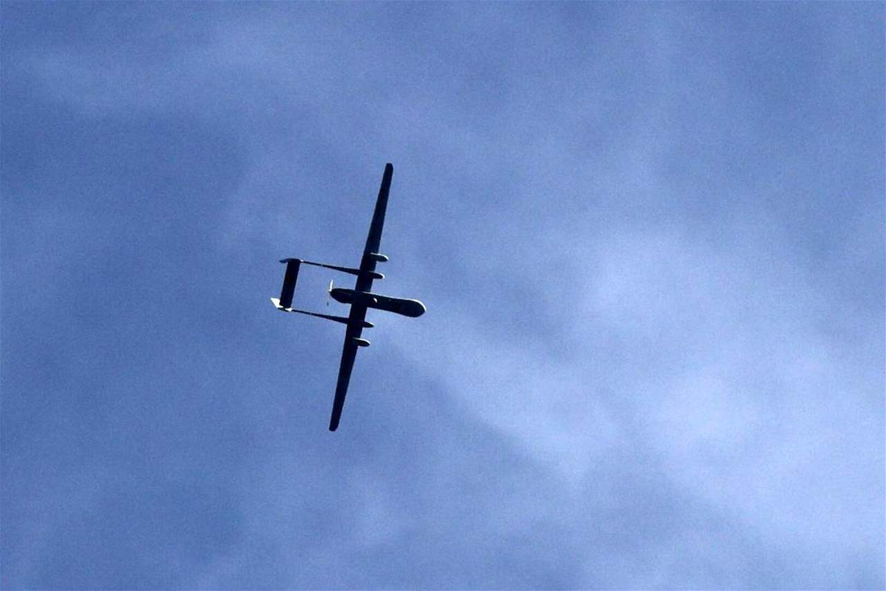 بالفيديو.. بيروت تحت طنين المسيّرات