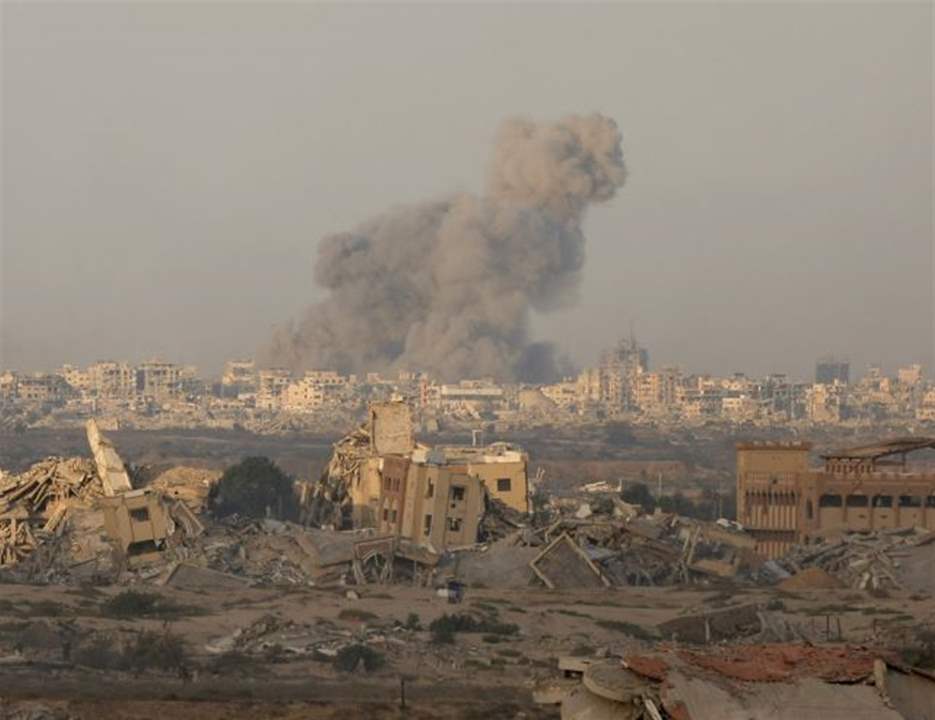 في غزة.. الجيش الاسرائيلي ينذر مبنى بـ"شارع بيروت" (صورة) 