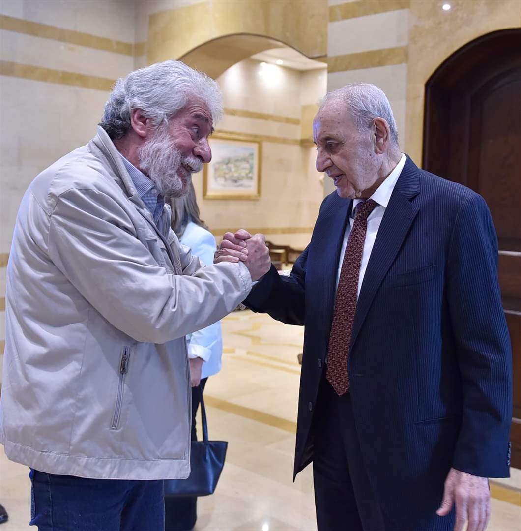 برّي وجورج عبدالله.. يدًا بيدّ (صورة)