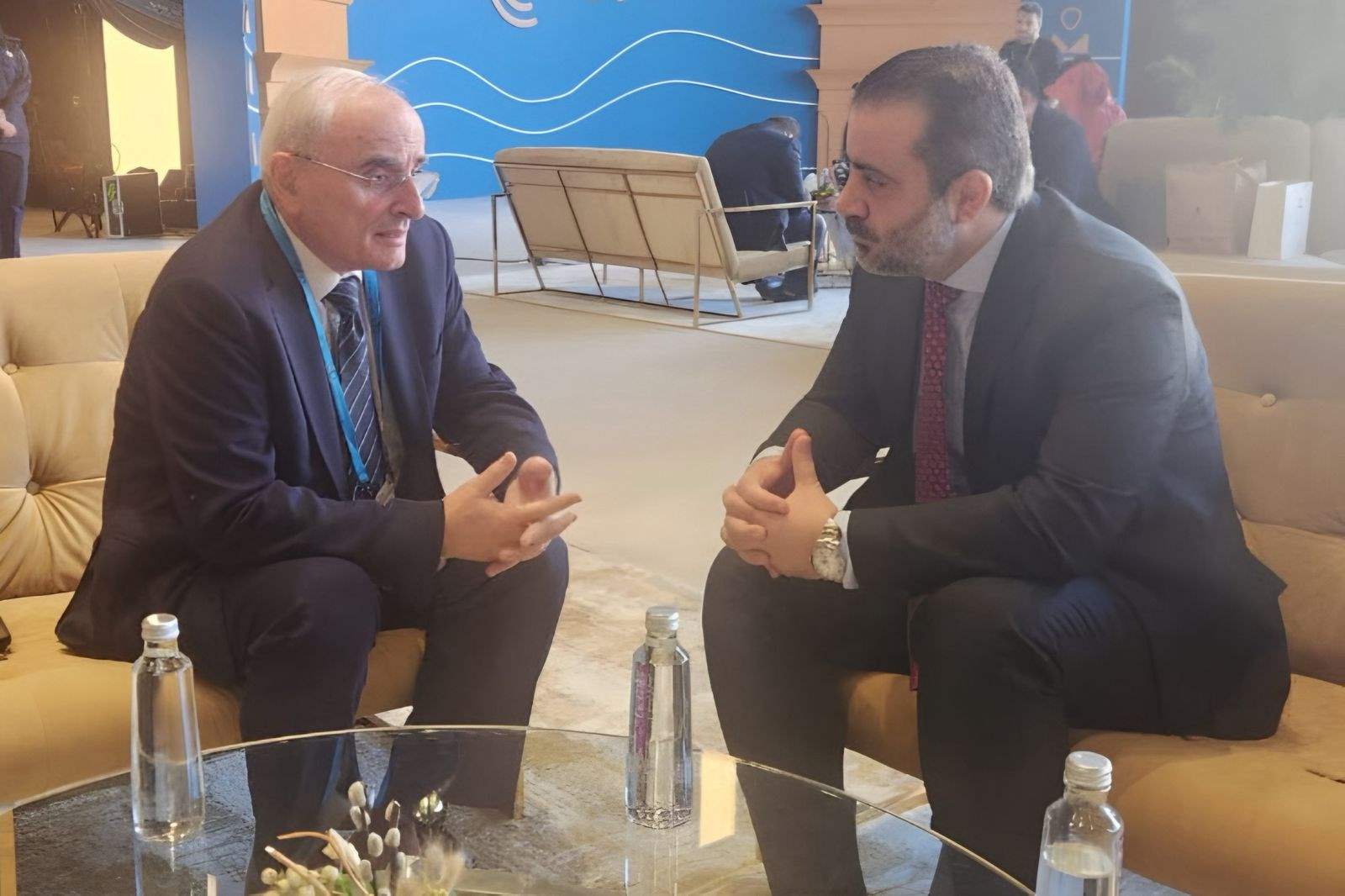 في السعودية.. لقاء جمع الشيباني بمنسى 