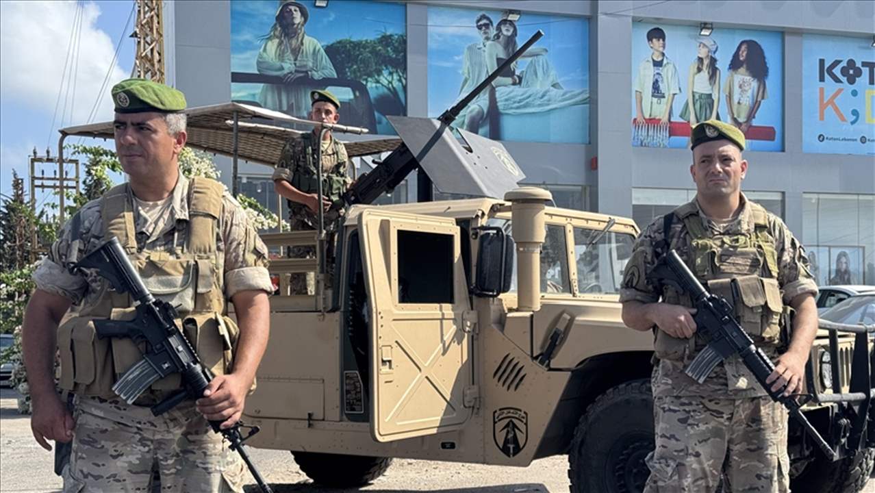 تنفيذ خطة حصر السلاح.. عرض على شاشة كبيرة (شاهد الفيديو)