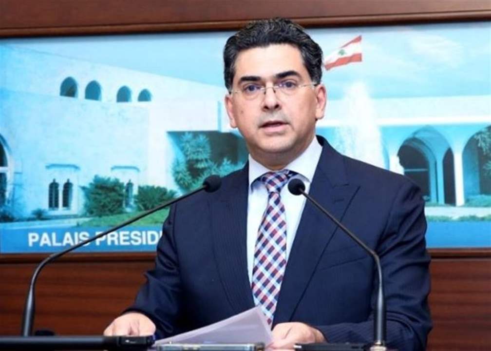 وزير الاعلام يتلو مقررات الجلسة الوزارية