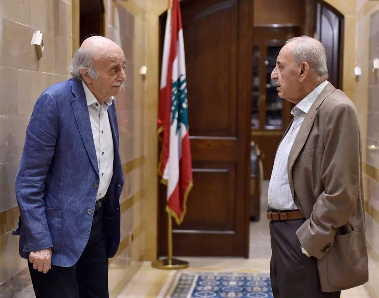 بعد غارات المصيلح.. جنبلاط يتّصل بـ بري! 