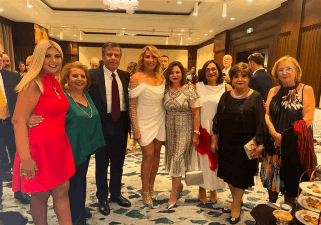 المخرجة المصرية ايناس الدغيدي تدخل القفص الذهبي على عمر السبعين 