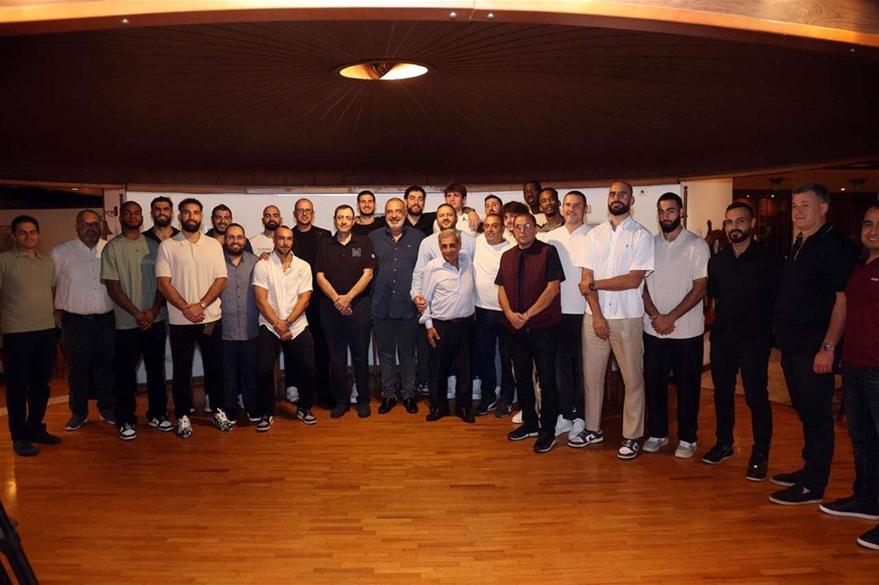 المريميين الشانفيل برئاسة أكرم صفا احتفل بإنجازه في أبوظبي