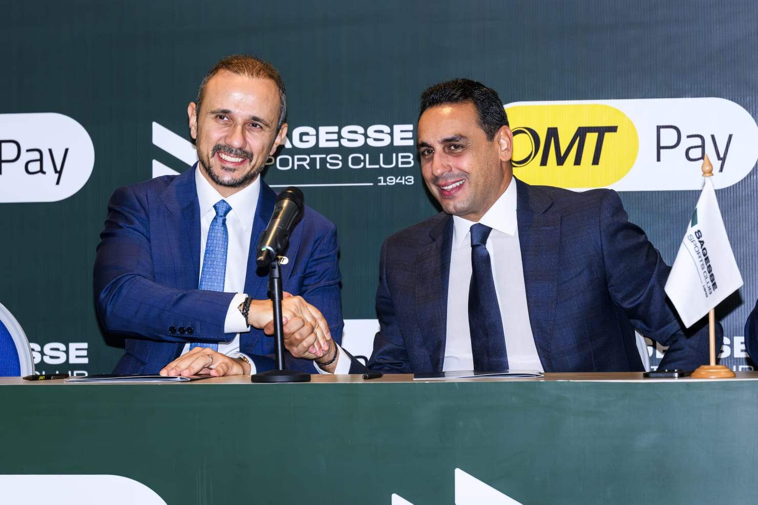 نادي الحكمة وOMT يجدّدان شراكتهما لموسم 2025-2026